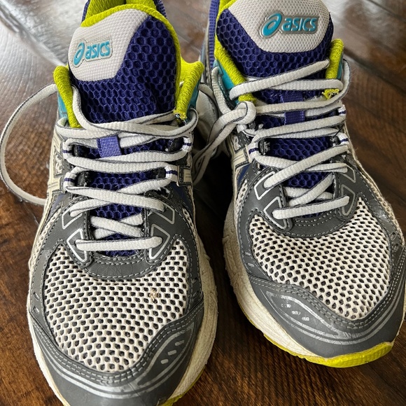 ASICS Running Shoes - Picture 1 of 7